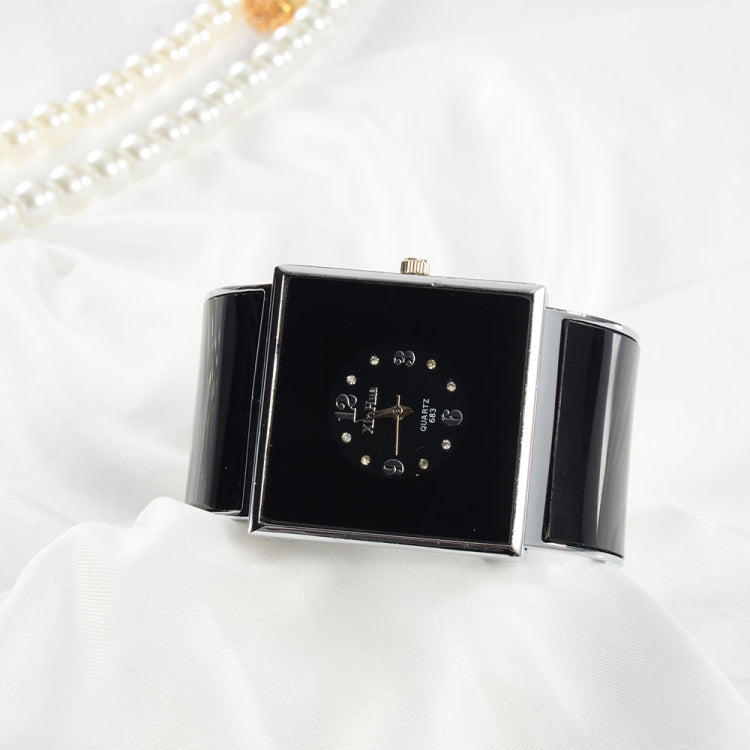 Orologio al quarzo da donna con quadrante grande e quadrante quadrato