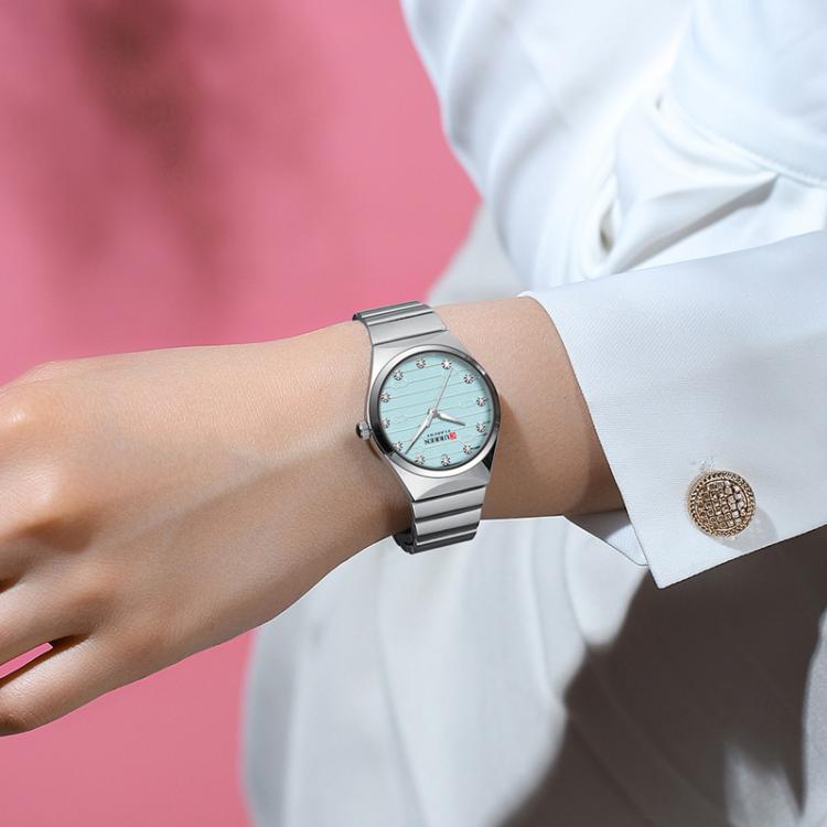 Orologio da Donna Curren Business con Cinturino in Acciaio Inossidabile, Movimento al Quarzo, Quadrante Luminoso, Vetro Antigraffio, Impermeabile 30M, Elegante e Resistente